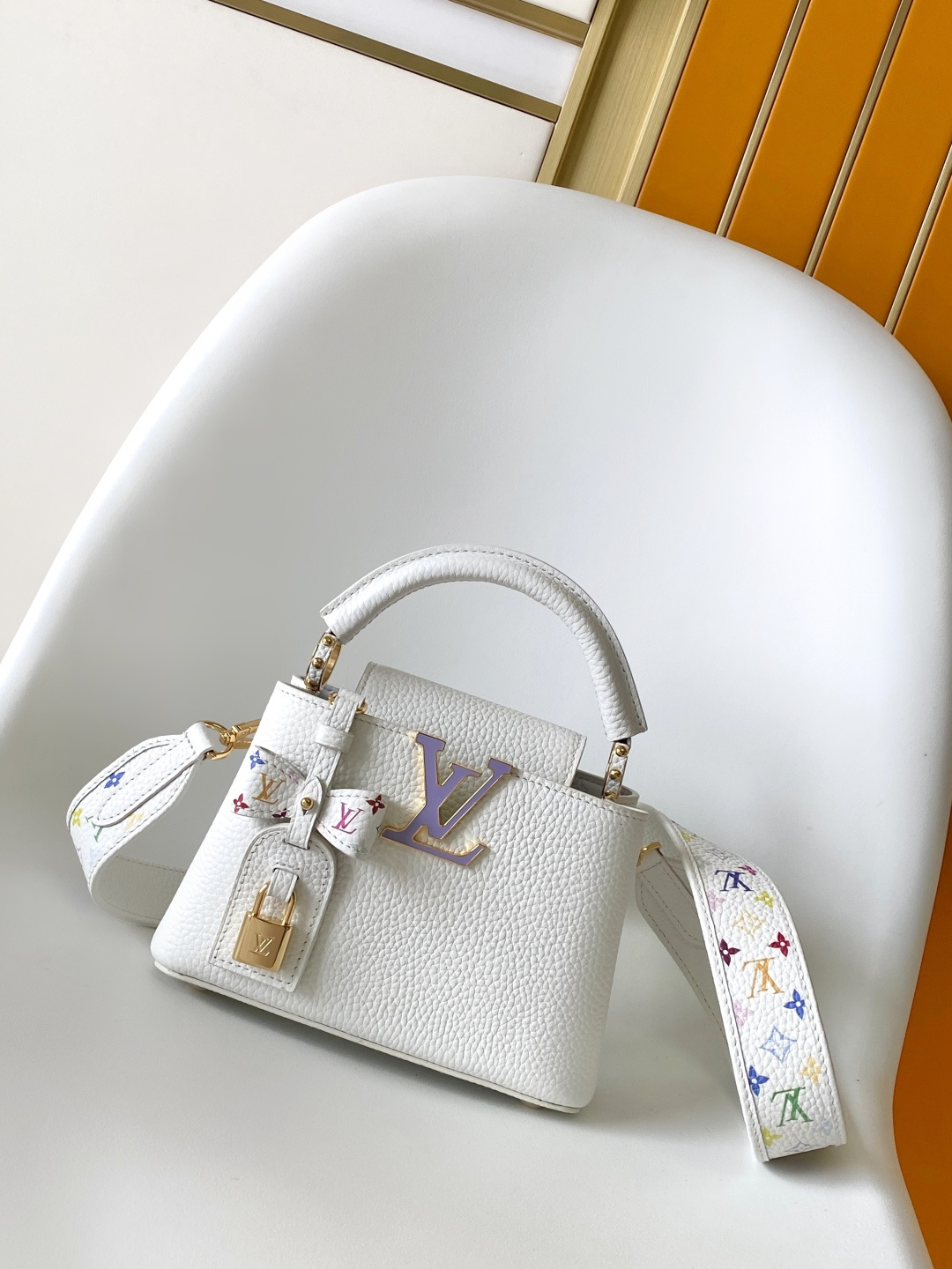 Louis Vuitton LV Speedy Soft 30 Handbag Premium Canvas Gold Hardware Luxury Daily Wear High-End Fashion